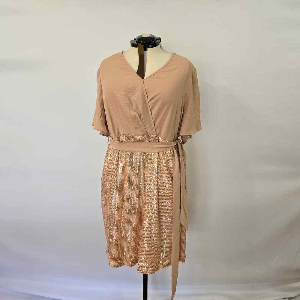 Bloomchic Dress Women's 4X Wrap Belted Short Sleeve Sequins Lower Apricot NWT